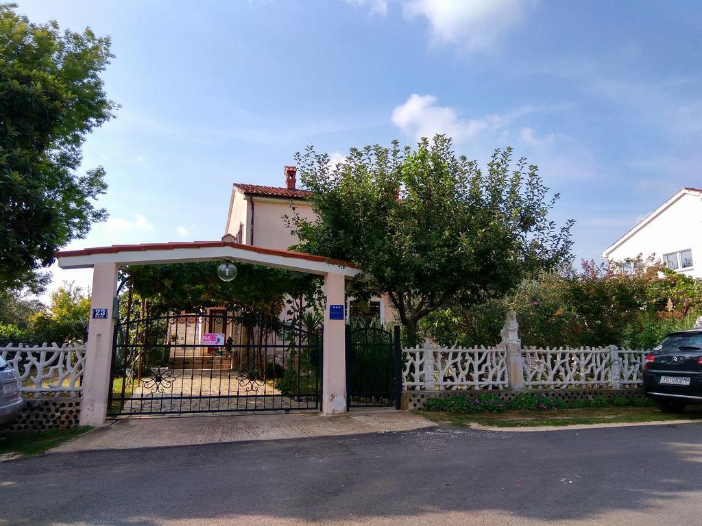 Apartment Gracijana Πόρετς Εξωτερικό φωτογραφία