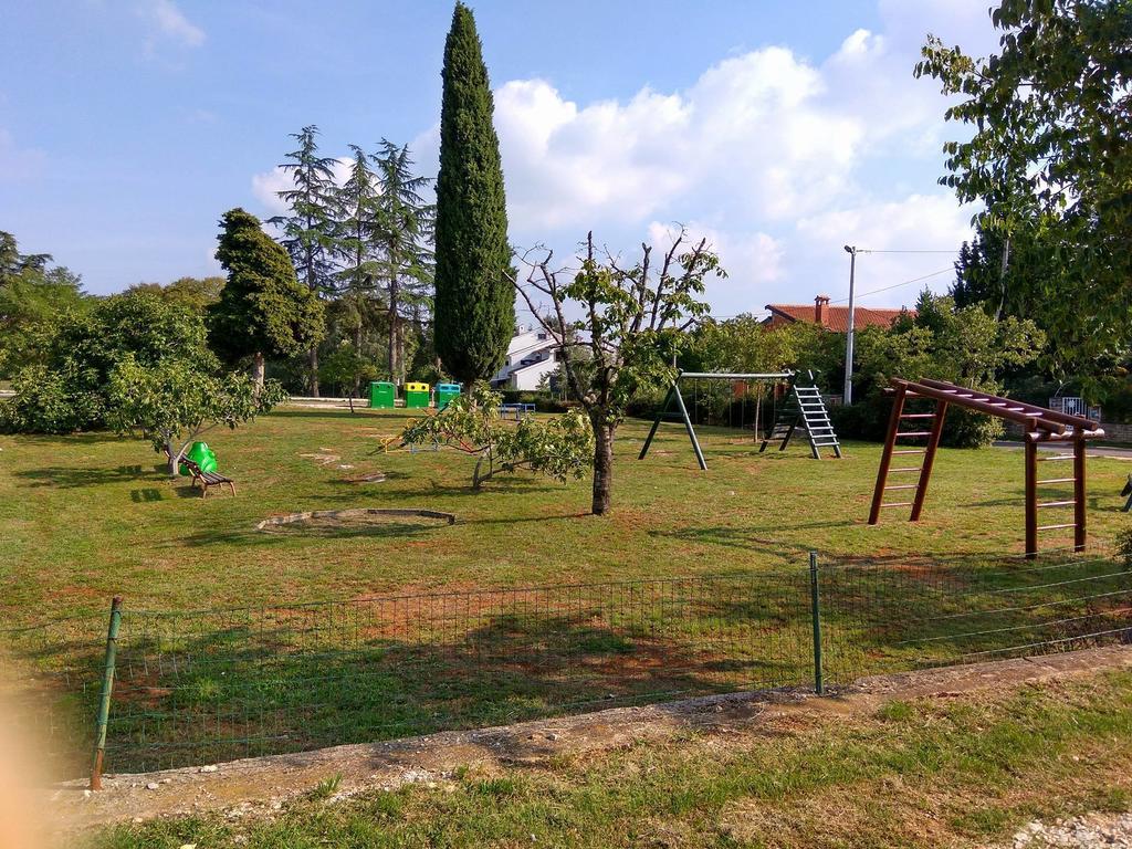 Apartment Gracijana Πόρετς Εξωτερικό φωτογραφία